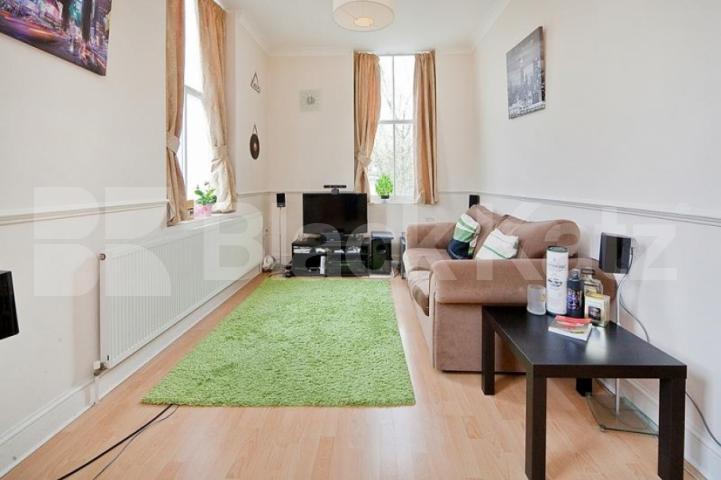 			NEW INSTRUCTION!, 1 Bedroom, 1 bath, 1 reception Flat			 Hawley Road, CAMDEN